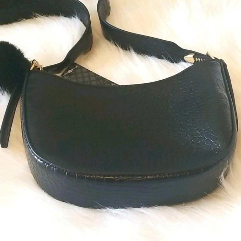 NWT Massini Embossed Bucket Hobo Style Bag - Picture 4 of 12